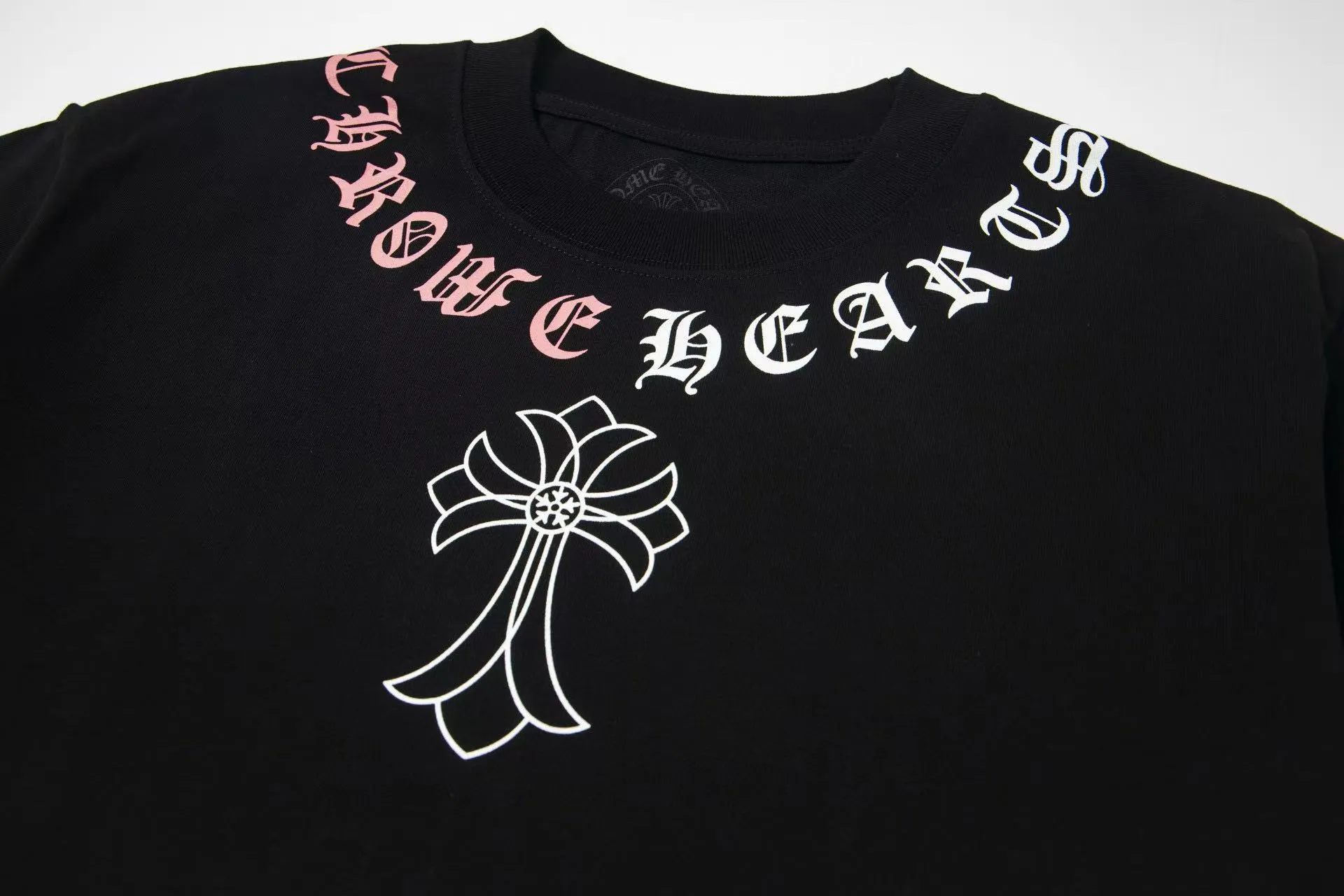 🅿️170 ChromeHearts/Chrome Hearts 25ss printed necklace round neck Original fabric Official same style Short-sleeved T-shirt Customized 260g vat-dyed fabric Very comfortable to the touch Latest brick cabinet synchronization for spring and summer Fashionable and individual Super versatile and good-looking Very suitable for both men and women A must-have item Hang tag Collar label Washed wheat Complete with three standards Color: Black White Size: XS-L